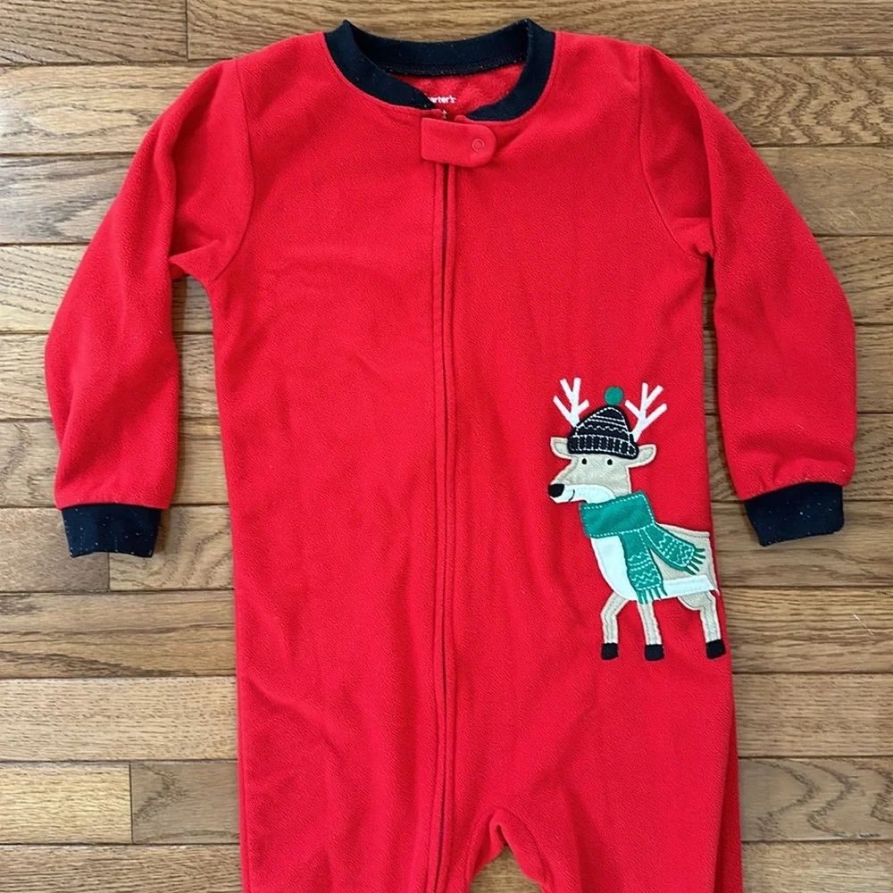 🦌Carter’s Footie Pajamas size 4T red with reindeer VGUc boys girls - Picture 2 of 11